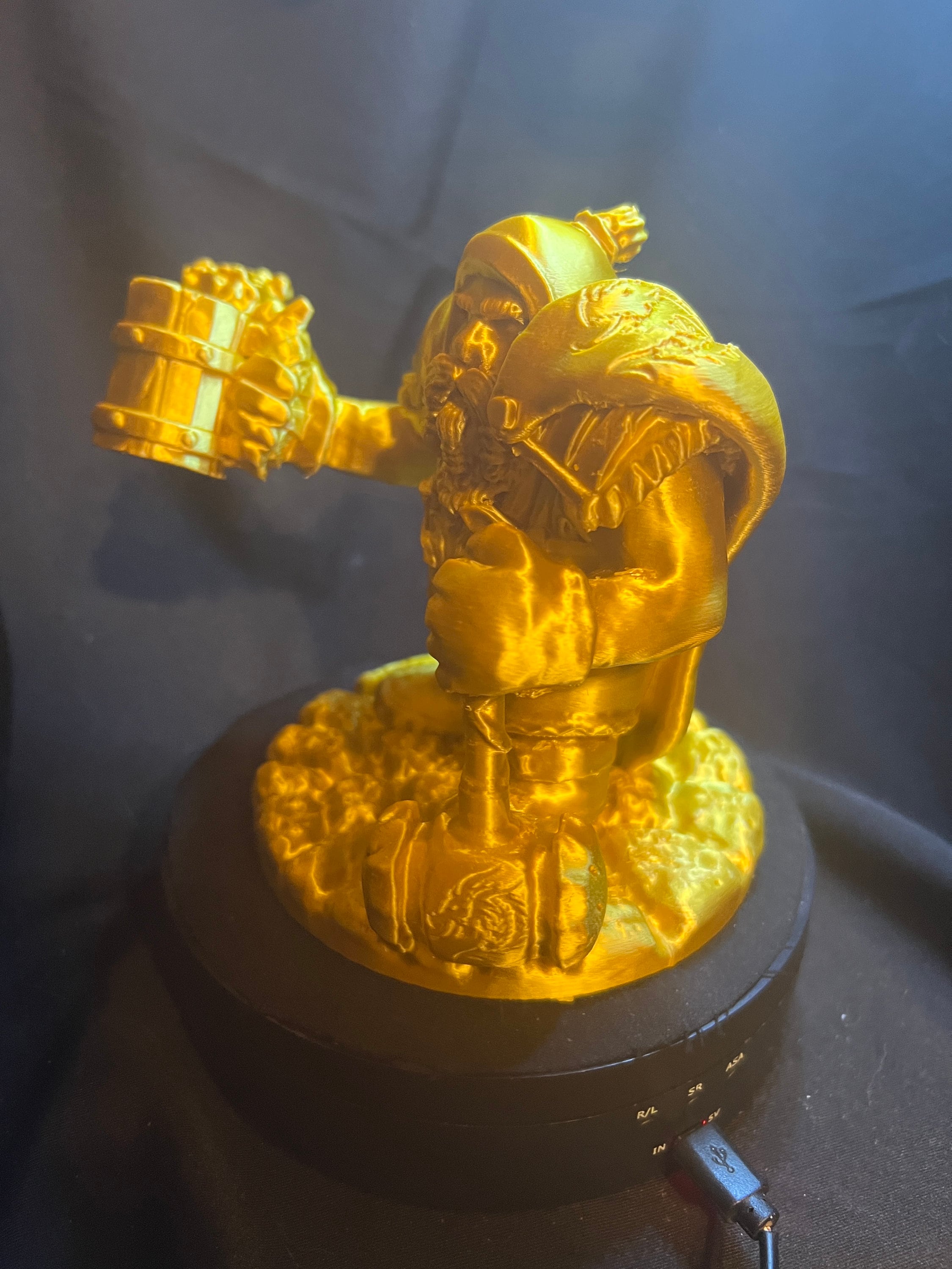 Beer-Drinking Dwarf Warrior / Fantasy Dwarven Figure