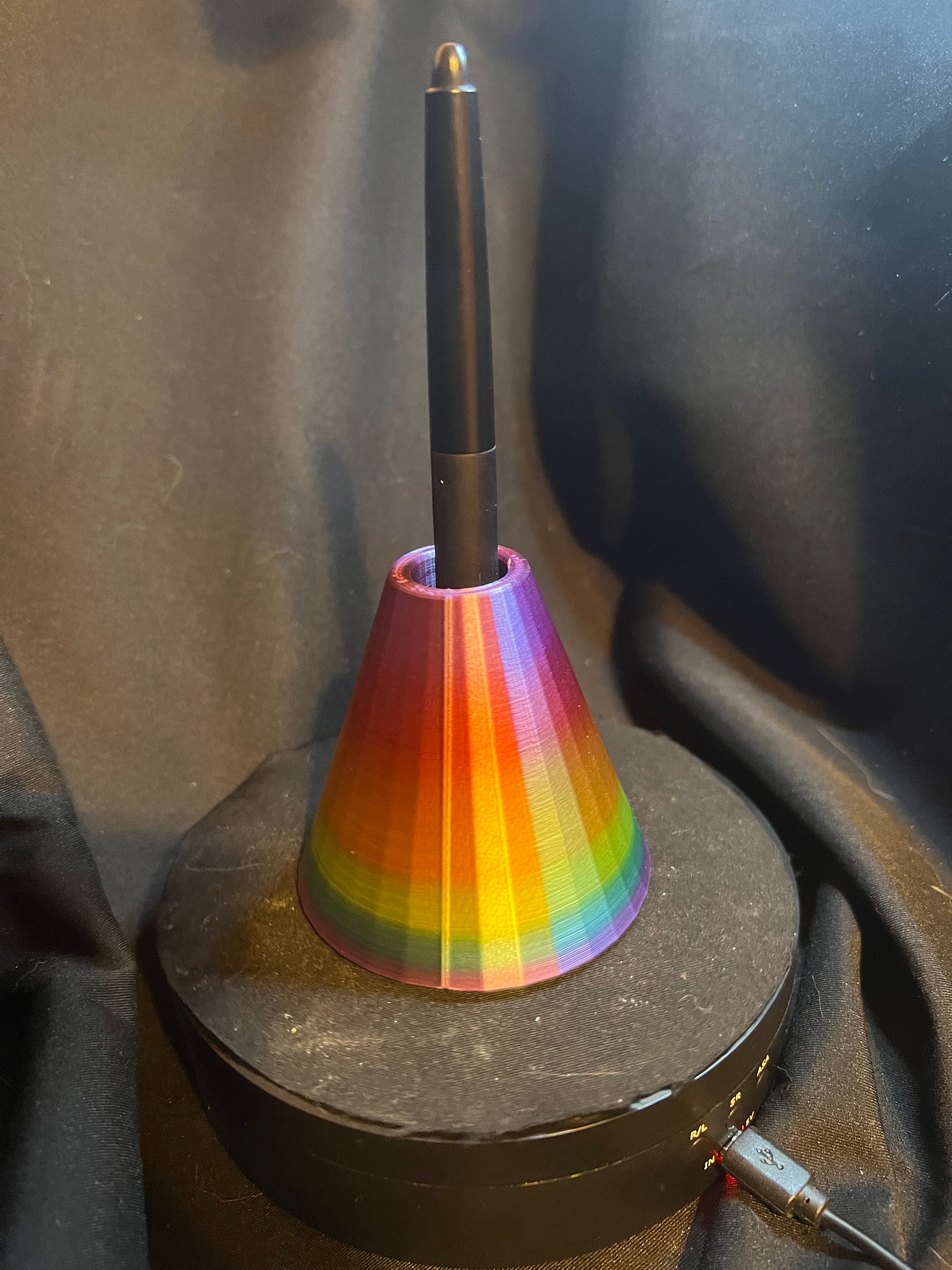 Cintiq (Touch Screen Tablet) Pen Holder / Colorful Pencil Holder
