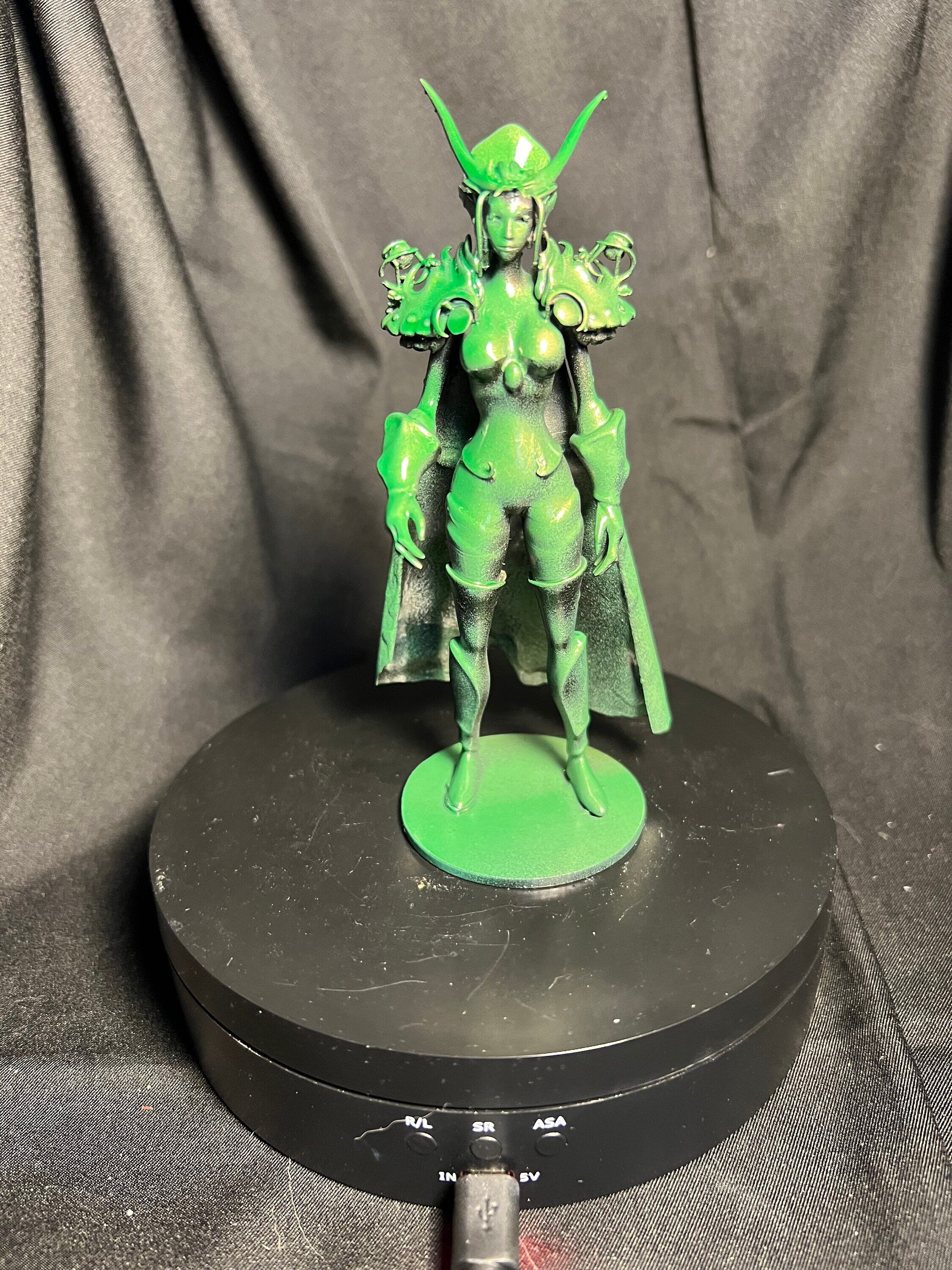 Female Dragonborn Human Form Figure