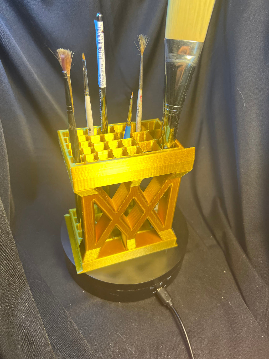 Scaffold Brush Holder