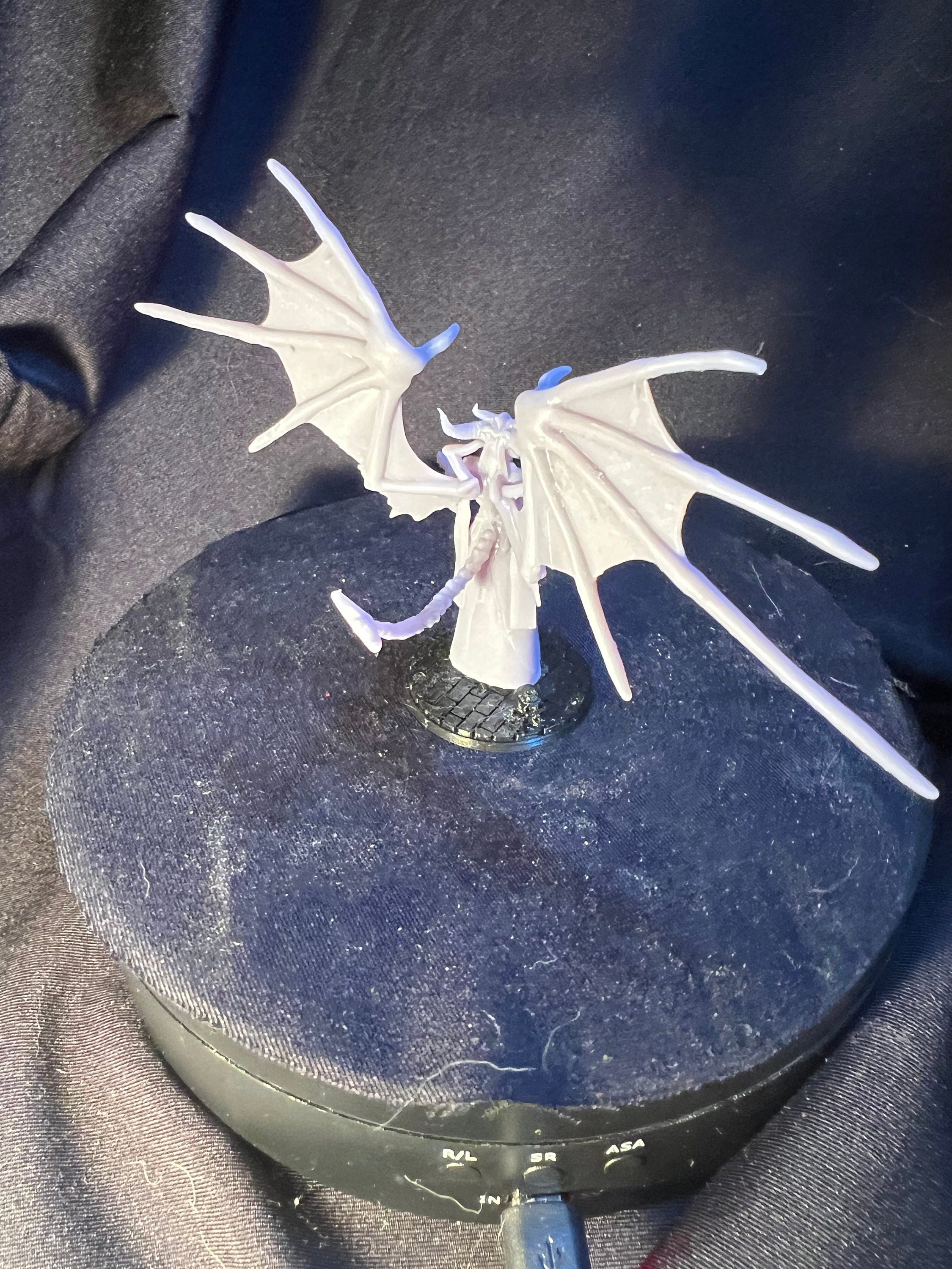 Daughter of Darkness, Demon mini