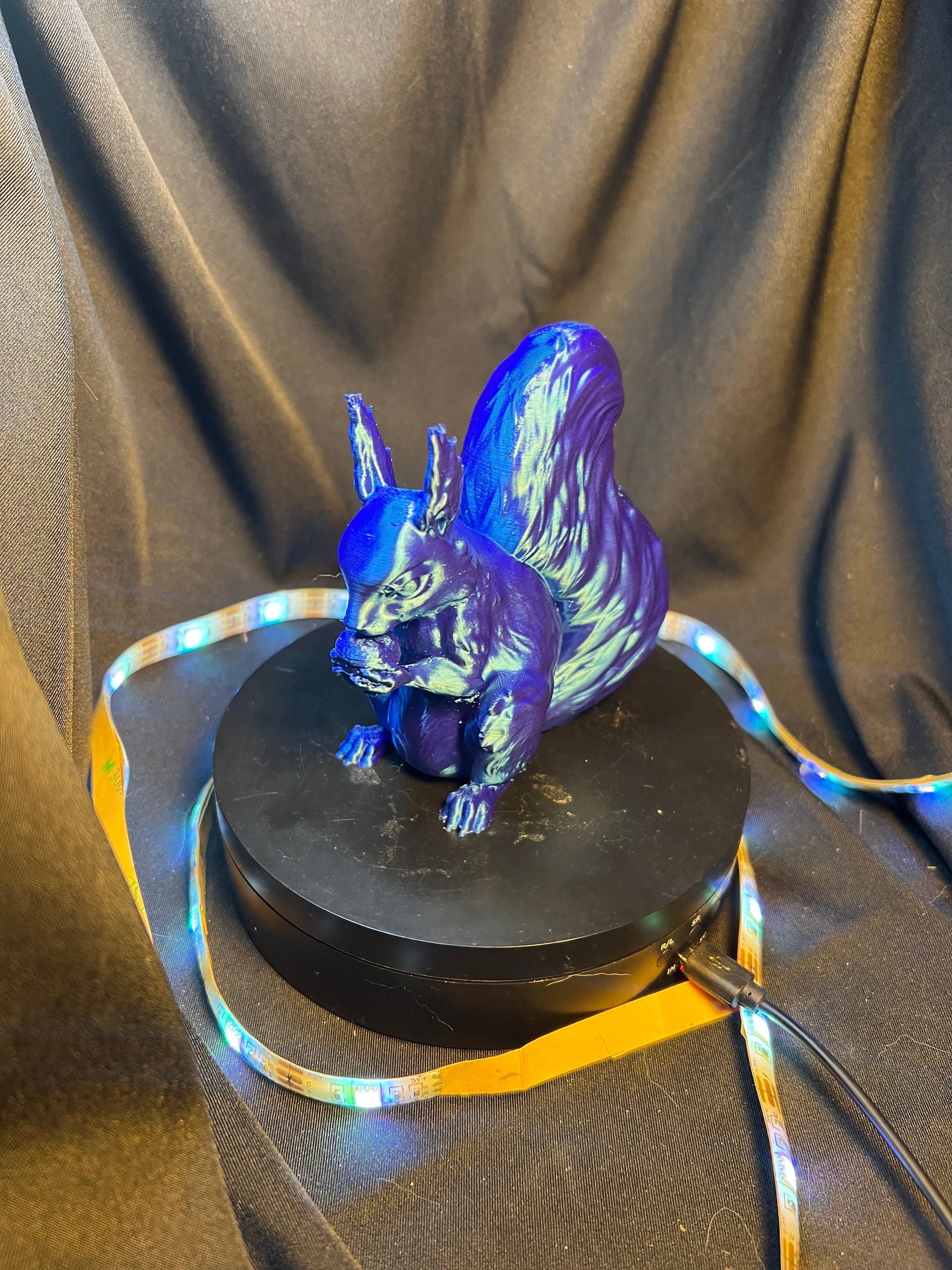 Squirrel Figurine: Desk Decor