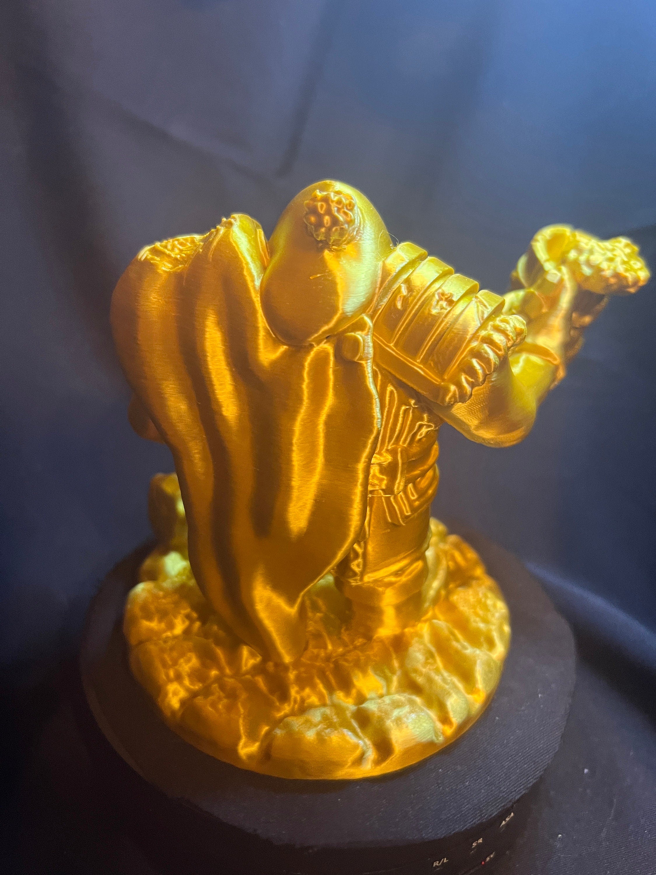 Beer-Drinking Dwarf Warrior / Fantasy Dwarven Figure