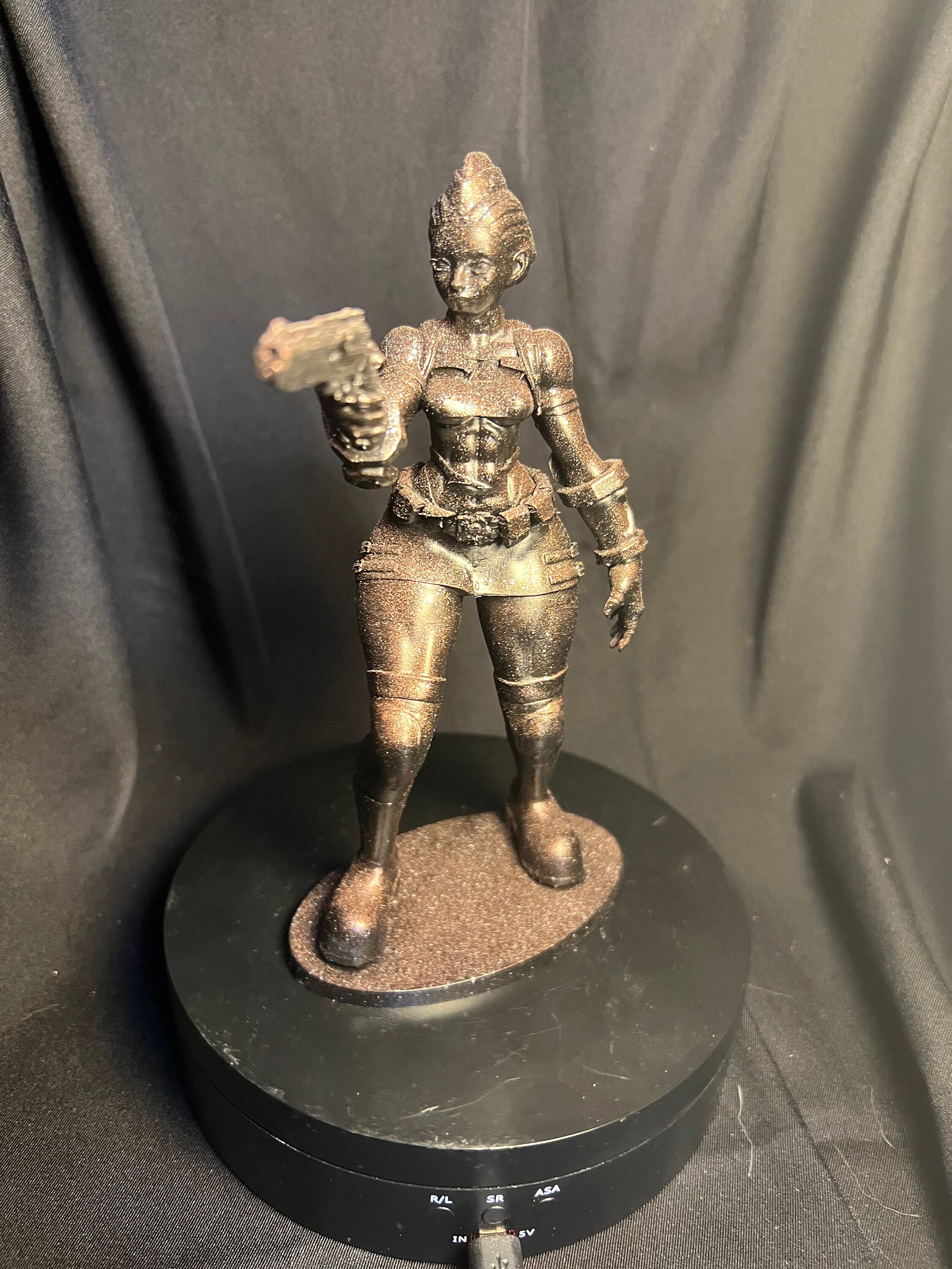 Cammy Police Woman Figure: Gaming Enthusiast Model